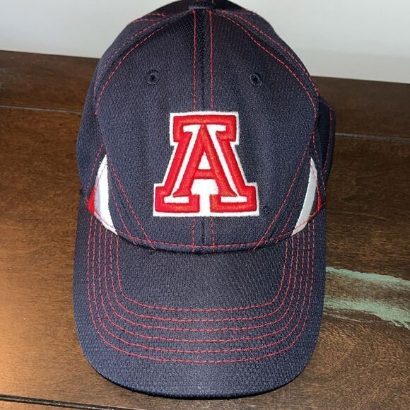 Top of the world Vintage one fit Arizona Wildcats Logo Baseball cap stretch hat - Picture 1 of 4